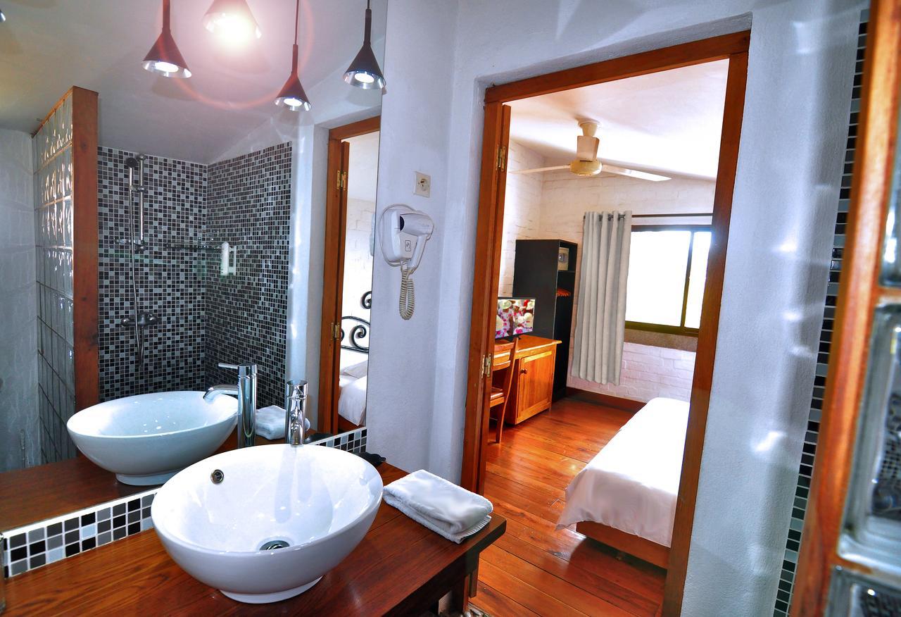 Rova Hotel Antananarivo Eksteriør billede